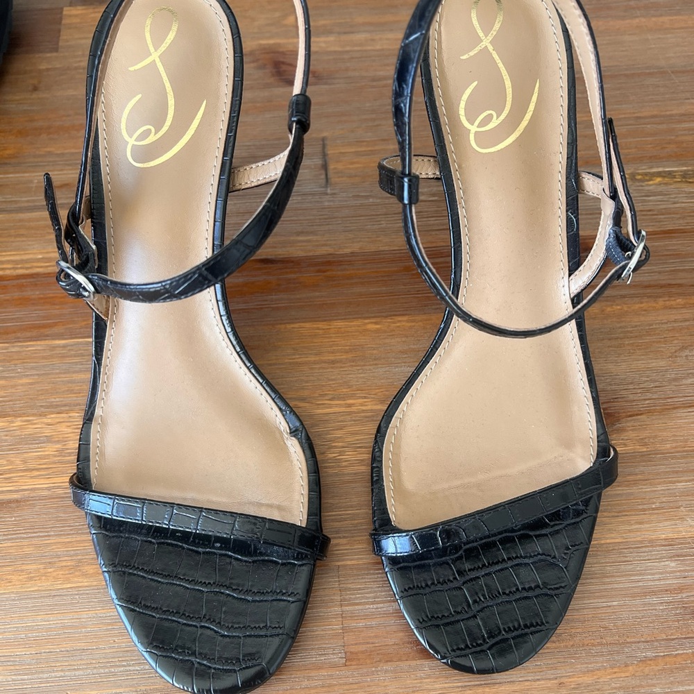 Elegant Sam Edelman “Dara” Black Croc-Embossed Sandals